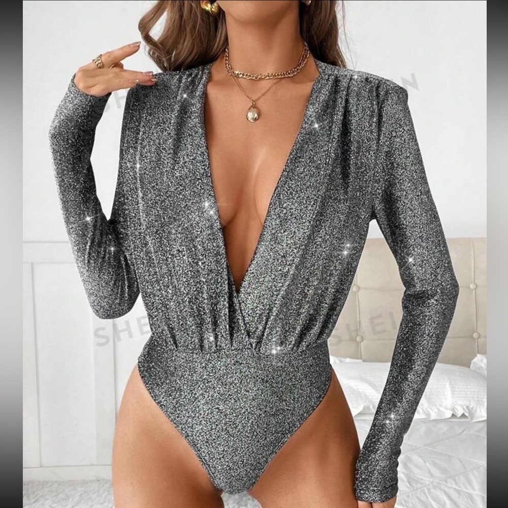 SHEIN Privé Plunging Neck Shoulder‎ Pad Glitter Bodysuit